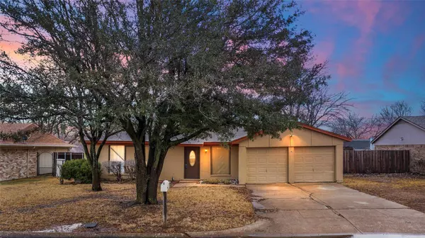 624 Circleview Drive, Mansfield, TX 76063