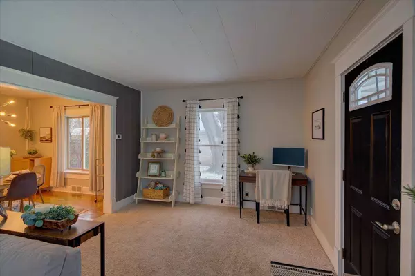 1009 Blaine St, Edgerton, WI 53534