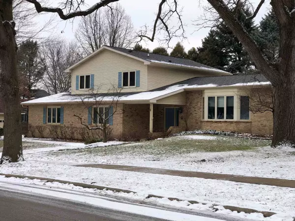 7430 Farmington Way, Madison, WI 53717