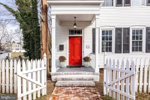 7 FILBERT ST, Medford, NJ 08055