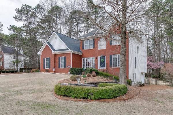 1685 Little Lisa LN, Snellville, GA 30078