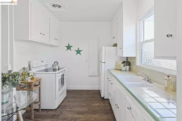 1516 Blake St, Berkeley, CA 94703