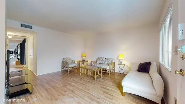 8080 112TH ST #105, Seminole, FL 33772