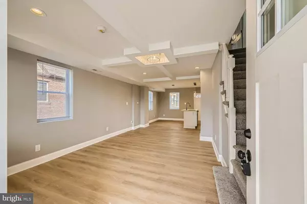 3208 E NORTHERN PKWY, Baltimore, MD 21214