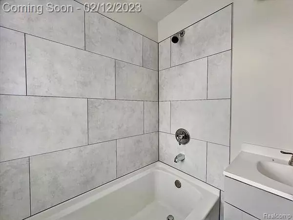 18406 WESTHAVEN Avenue, Southfield, MI 48075