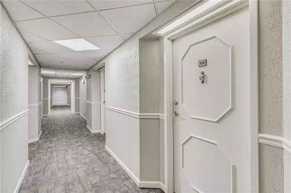 2479 Peachtree RD NE #810, Atlanta, GA 30305