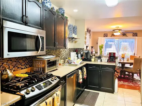 8017 Lisa Dawn Avenue, Las Vegas, NV 89147