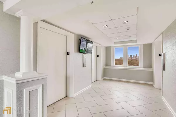 2479 Peachtree RD NE #810, Atlanta, GA 30305