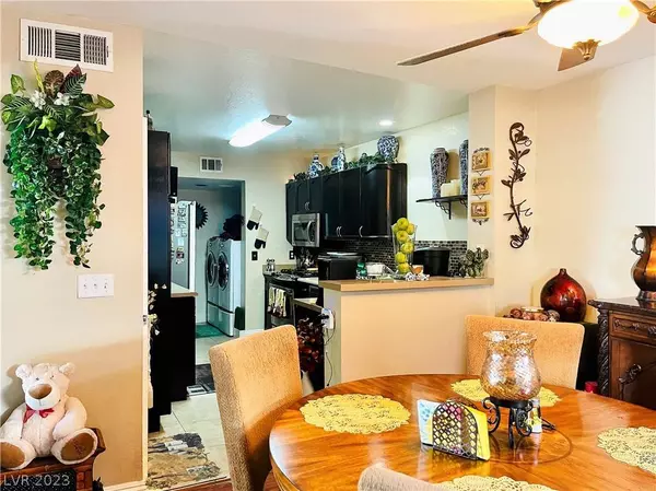 8017 Lisa Dawn Avenue, Las Vegas, NV 89147