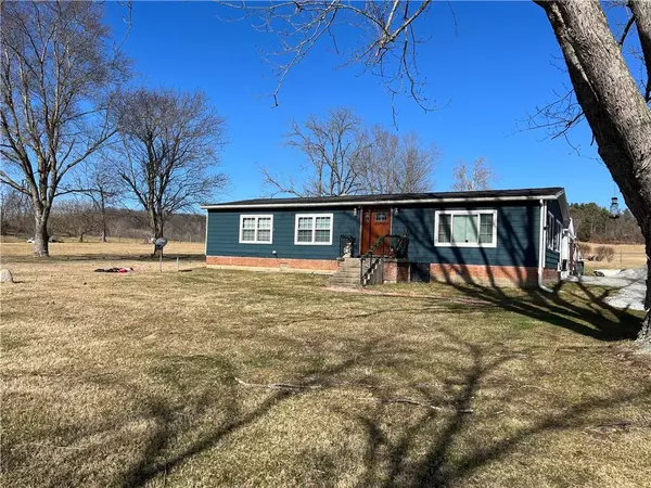 683 Ten Mile Road, Amity, PA 15311