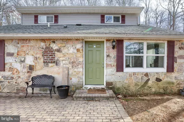 100 CREEK RD, Newville, PA 17241