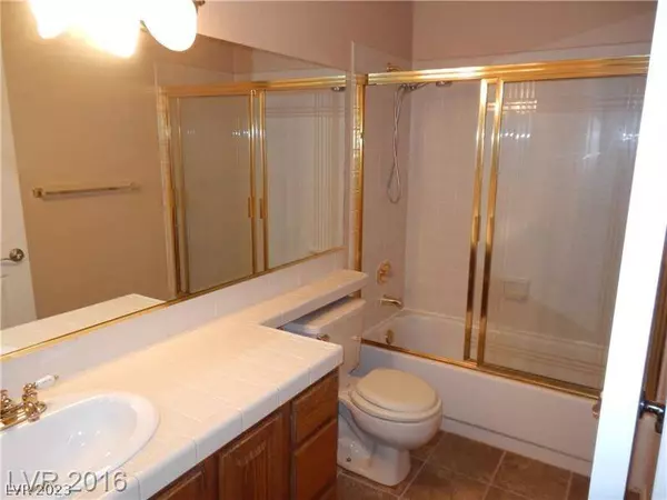 10029 Sail Landing Court, Las Vegas, NV 89117