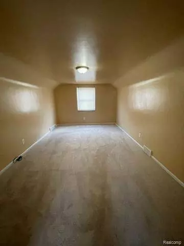 21353 LITTLESTONE Road, Harper Woods, MI 48225