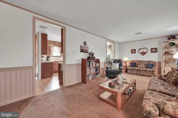 123 W PARK ST, Newmanstown, PA 17073