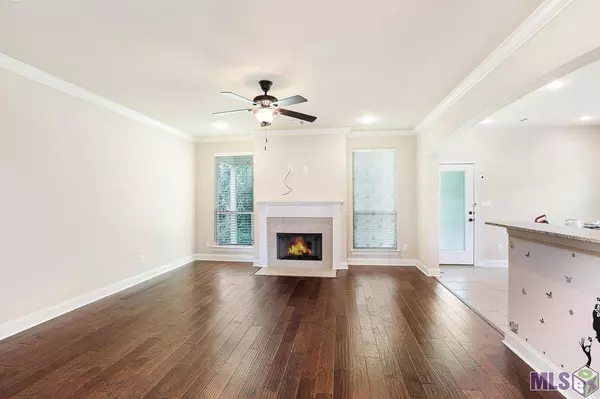 8606 SANDPIPER, Denham Springs, LA 70706