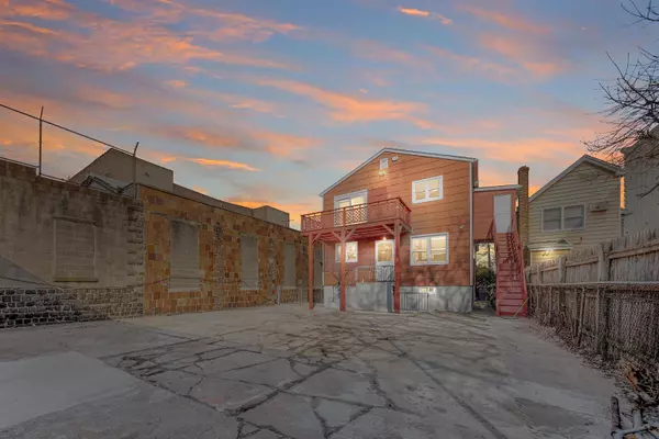 76 WEST 25TH ST, Bayonne, NJ 07002