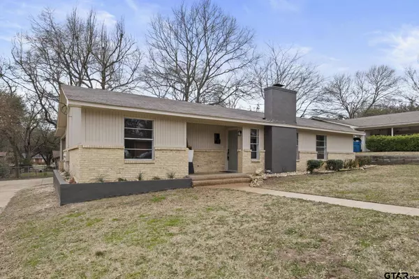 206 Cross, Mt Pleasant, TX 75455