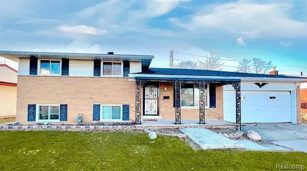 9348 Mueller Street, Taylor, MI 48180