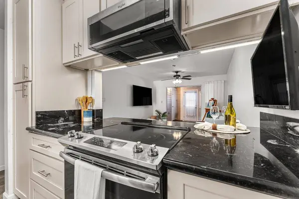 25 Waipaa Ln #44-103, Wailuku, HI 96793