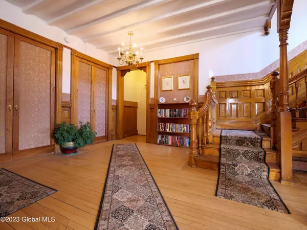 115 Union Avenue, Saratoga Springs, Inside, NY 12866