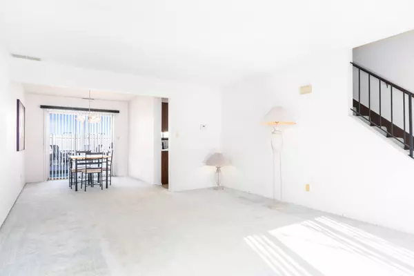 2504 Iris Lane, Crest Hill, IL 60403