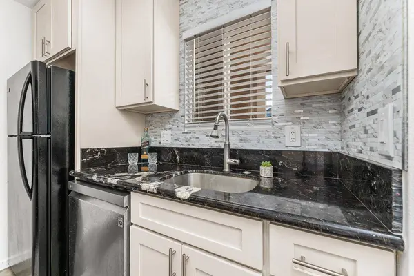 25 Waipaa Ln #44-103, Wailuku, HI 96793