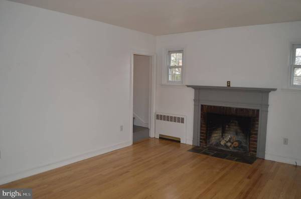 110 E BROAD ST, Reading, PA 19607