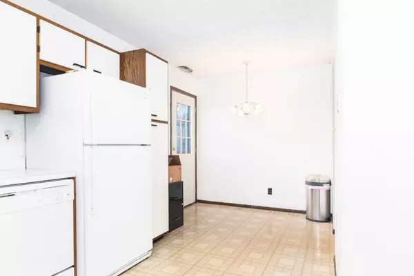 2504 Iris Lane, Crest Hill, IL 60403