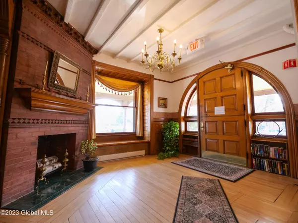 115 Union Avenue, Saratoga Springs, Inside, NY 12866