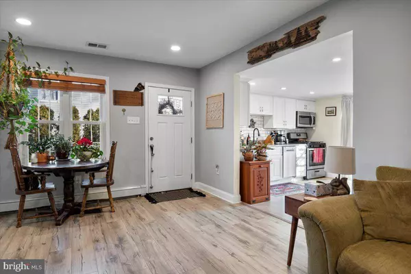 150 THOMAS AVE, Maple Shade, NJ 08052