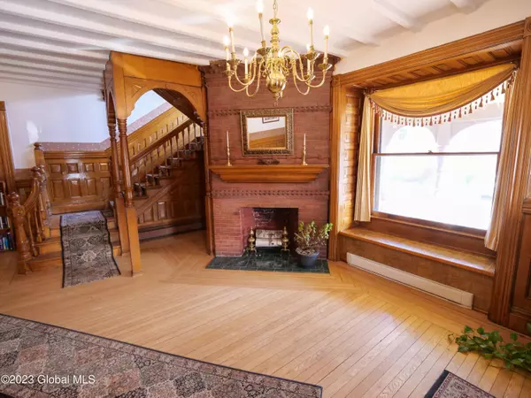 115 Union Avenue, Saratoga Springs, Inside, NY 12866