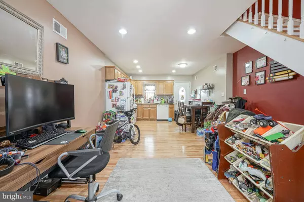 1143 CANTRELL ST, Philadelphia, PA 19148