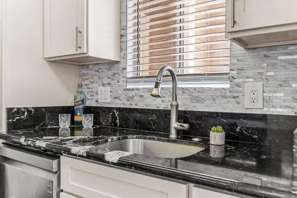 25 Waipaa Ln #44-103, Wailuku, HI 96793