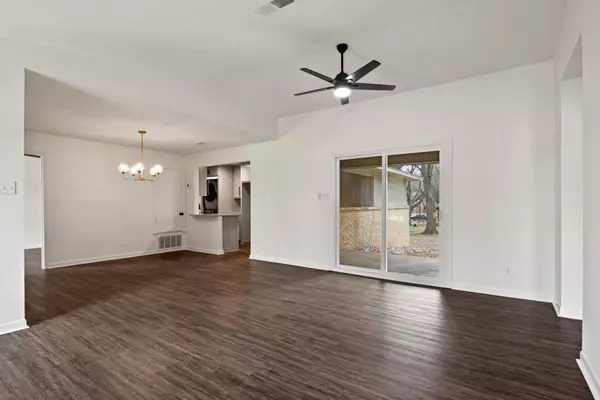 206 E Cross, Mount Pleasant, TX 75455