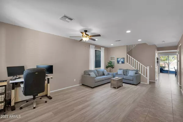 866 E EUCLID Avenue, Gilbert, AZ 85297