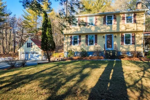 5 Westward Circle, North Reading, MA 01864