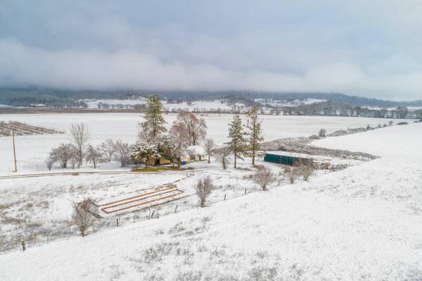 8780 Ramsey RD, Gold Hill, OR 97525