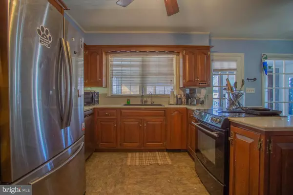 2460 WINCHESTER AVE, Martinsburg, WV 25405