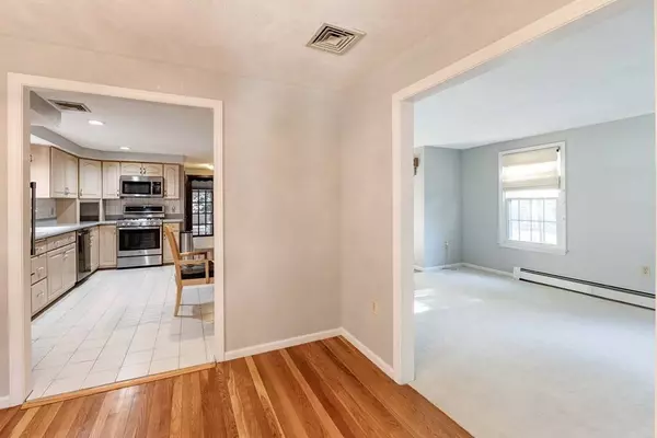 5 Westward Circle, North Reading, MA 01864