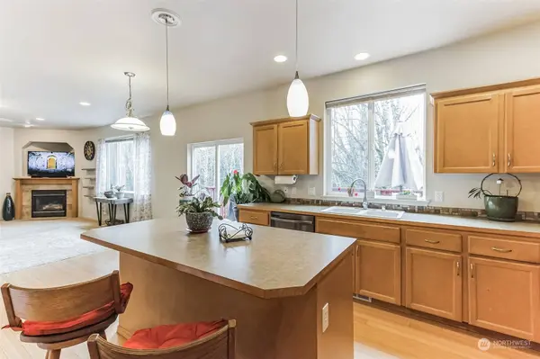 2229 Cooper Crest PL NW, Olympia, WA 98502