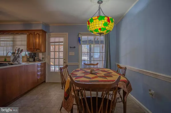 2460 WINCHESTER AVE, Martinsburg, WV 25405