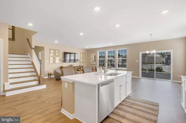 72 WESTMONT DR, Medford, NJ 08055