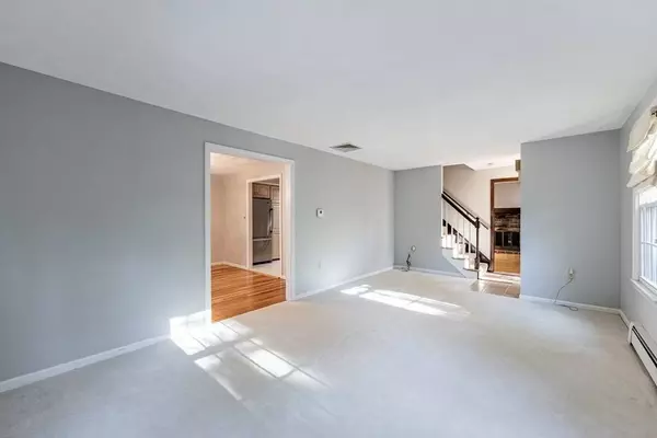 5 Westward Circle, North Reading, MA 01864