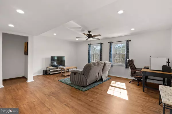 1858 FOXDALE CT, Crofton, MD 21114