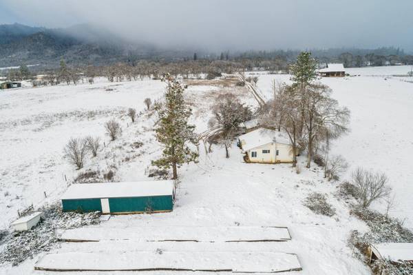 8780 Ramsey RD, Gold Hill, OR 97525