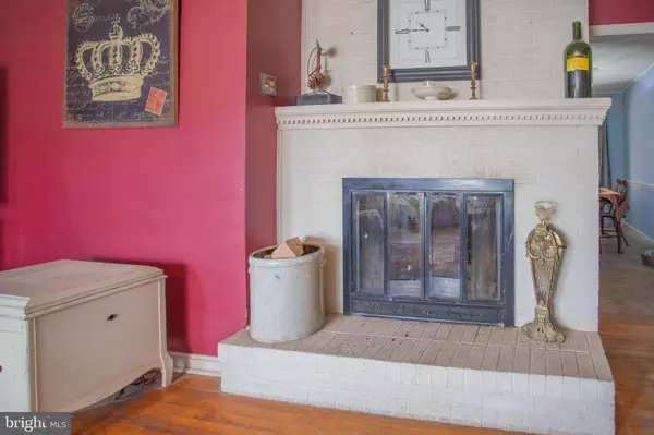 2460 WINCHESTER AVE, Martinsburg, WV 25405