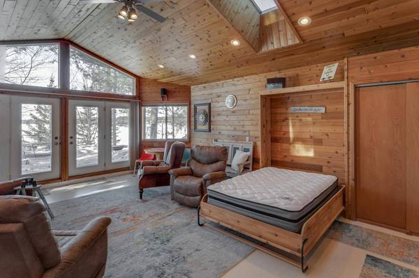 6683 Indian Trail LN, Pine River, MN 56474