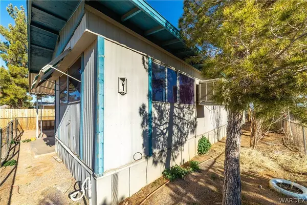 4025 E Lum AVE, Kingman, AZ 86409