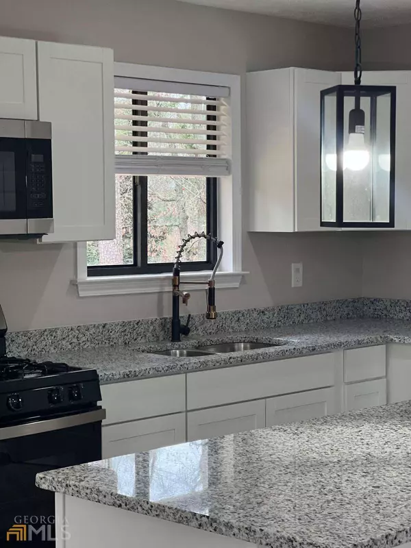 2831 Broxton Mill CT, Snellville, GA 30039