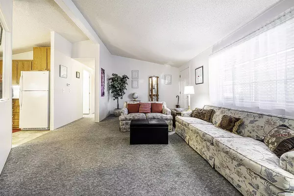 3700 Bellinger LN #SPC 22, Medford, OR 97501